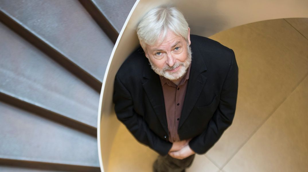 Τζόναθαν Κόου - Μπόρνβιλ, Το Διαιρεμένο Βασίλειο: Βιβλιοκριτική του μυθιστορήματος που κυκλοφορεί από τις εκδόσεις Πόλις.