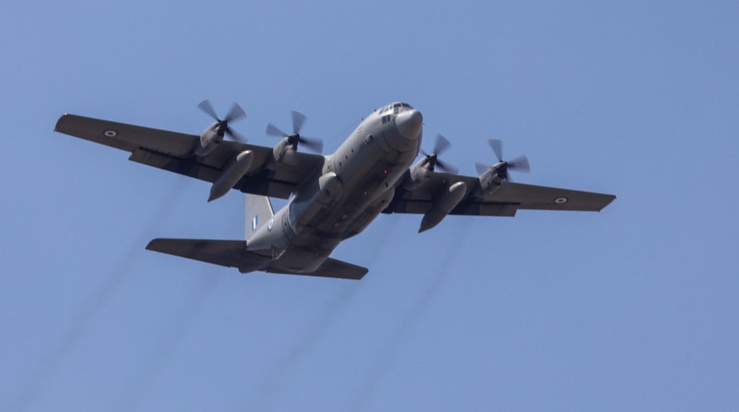 Σουδάν: Έφτασε στην Ελευσίνα το C-130 με 39 απεγκλωβισμένους