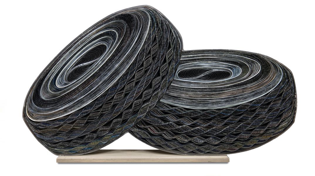 Pavlos (1930-2019), Δύο λάστιχα, χαρτί αφίσας και plexiglass, 144 X80cm