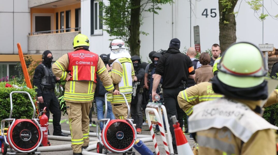 Γερμανία: Έκρηξη και πυρκαγιά σε κτίριο στο Ράτινγκεν