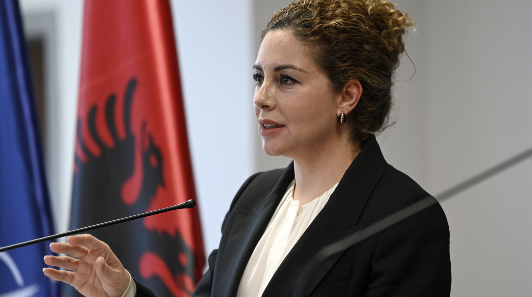 H υπουργός Εξωτερικών της Αλβανίας, Όλτα Τζάτσκα