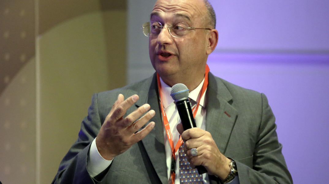 Ο Νίκος Μπογονικολός