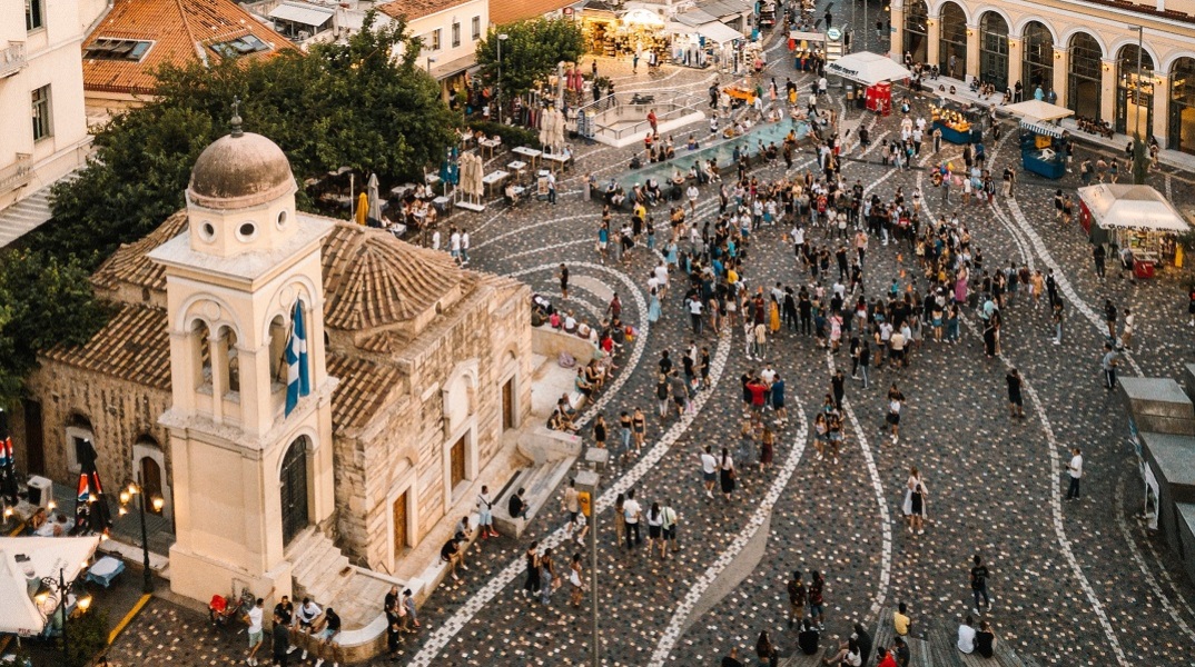 Εκλογές 2023 - Bloomberg: Η ελληνική οικονομία πριν τις κάλπες