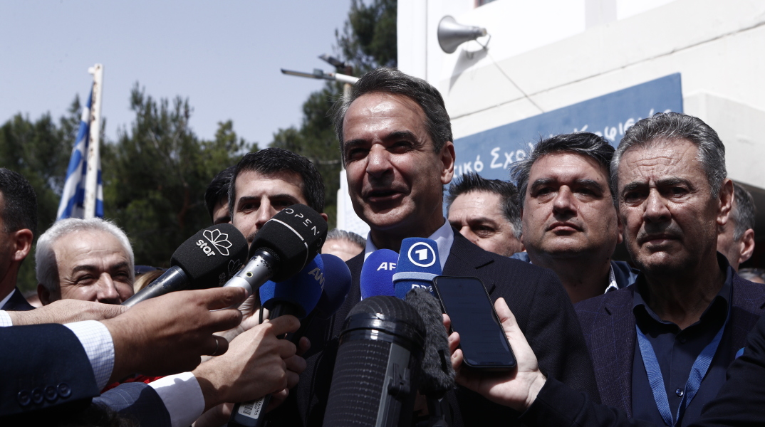 Ο Κυριάκος Μητσοτάκης αφού ψήφισε