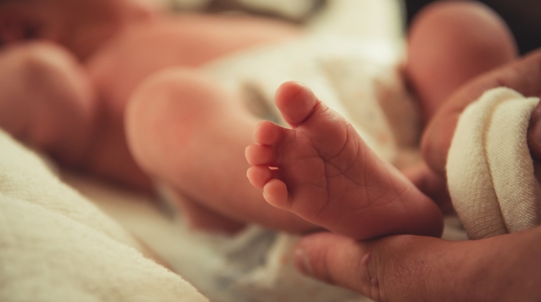 Ποδαράκια νεογέννητου βρέφους