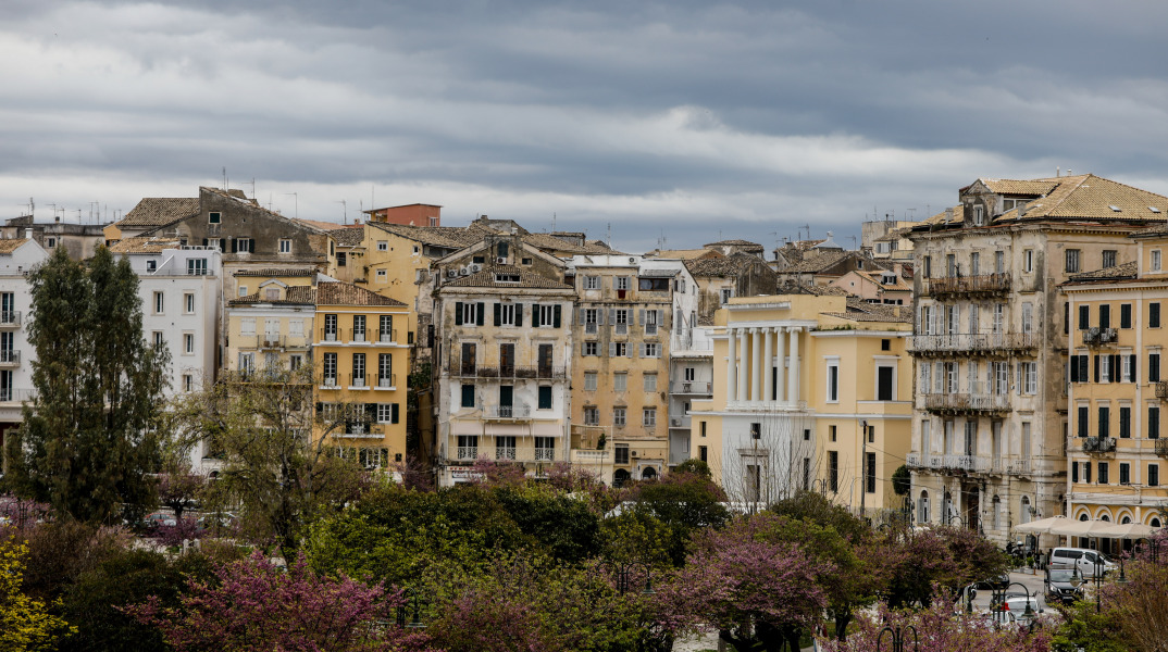 Σύννεφα στην Κέρκυρα