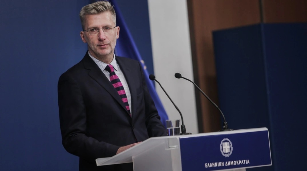 Εκλογές 2023 - Σκέρτσος: Τα 10 fake news ΣΥΡΙΖΑ και ΠΑΣΟΚ για τους φόρους 