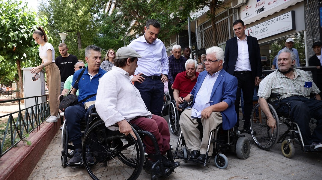 Εκλογές 2023 - Ο Αλέξης Τσίπρας στη συνάντηση με τον Πανελλήνιο Σύλλογο Παραπληγικών