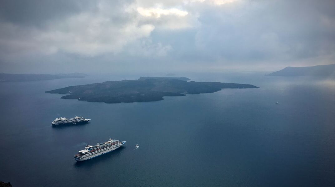 Βροχή στη Σαντορίνη