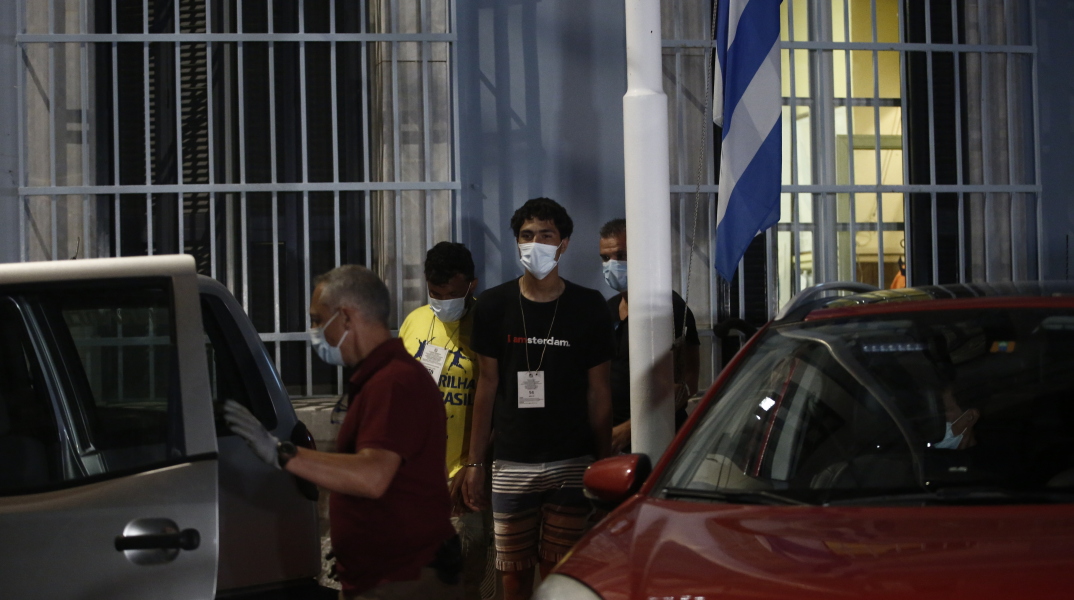 Σύλληψη διακινητών για το ναυάγιο στην Πύλο