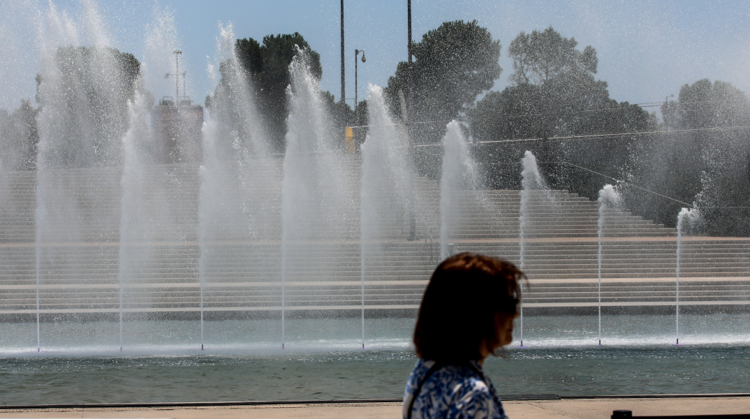 Ζέστη - σιντριβάνι