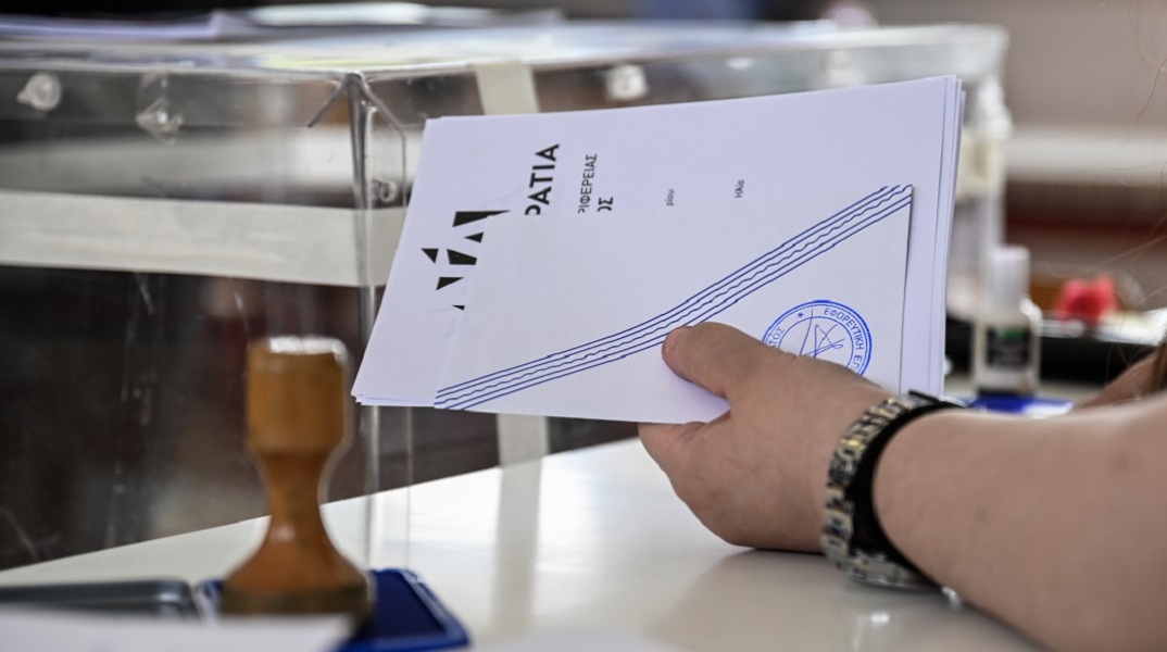 Εκλογές 2023: Συσπειρώσεις για τη Νέα Δημοκρατία και ΣΥΡΙΖΑ 