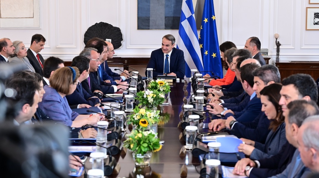 Κυβέρνηση: Οι αλλαγές σε υπουργεία, γενικές γραμματείες και διευθύνσεις