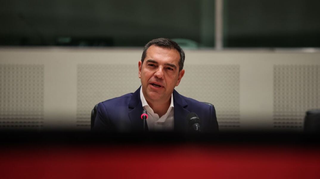 FAZ για παραίτηση Τσίπρα: «Οι Έλληνες βαρέθηκαν τα κούφια λόγια»