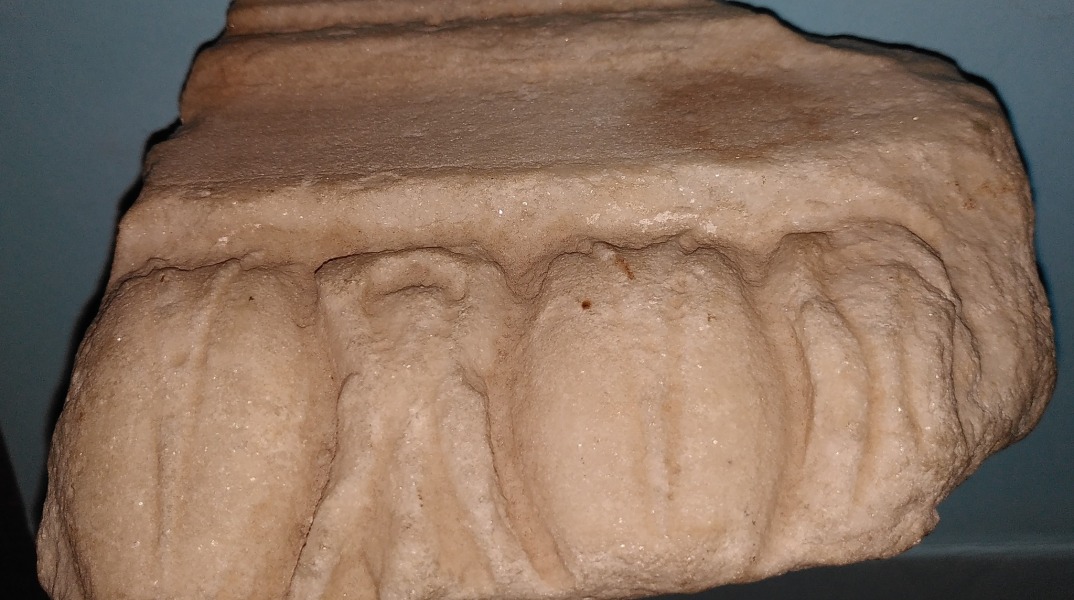 Επαναπατρισμός μαρμάρινου θραύσματος από τον αρχιτεκτονικό διάκοσμο του Ερεχθείου