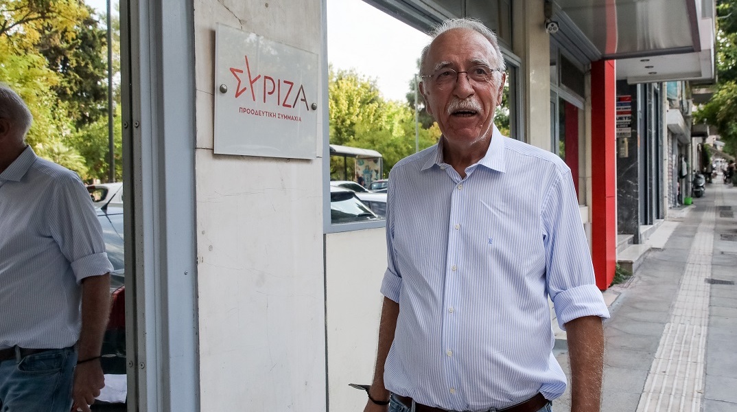 ΣΥΡΙΖΑ - Βίτσας: Να διαλέξει ο Τσίπρας ποιον θα στηρίξει για πρόεδρο