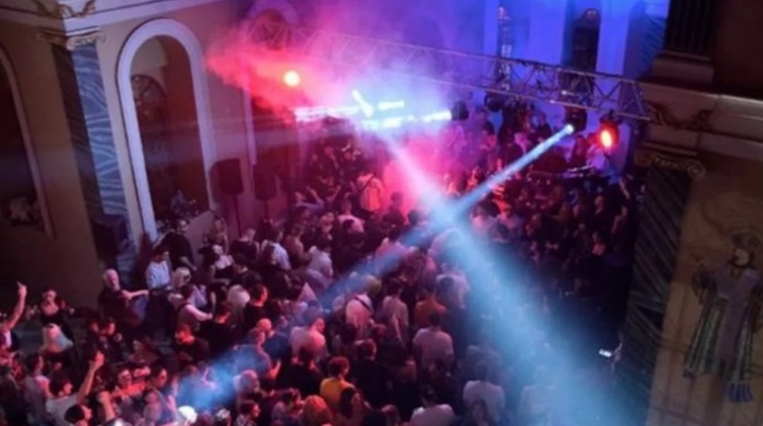 Σμύρνη: Πάρτι ηλεκτρονικής μουσικής μέσα σε Ορθόδοξη Εκκλησία