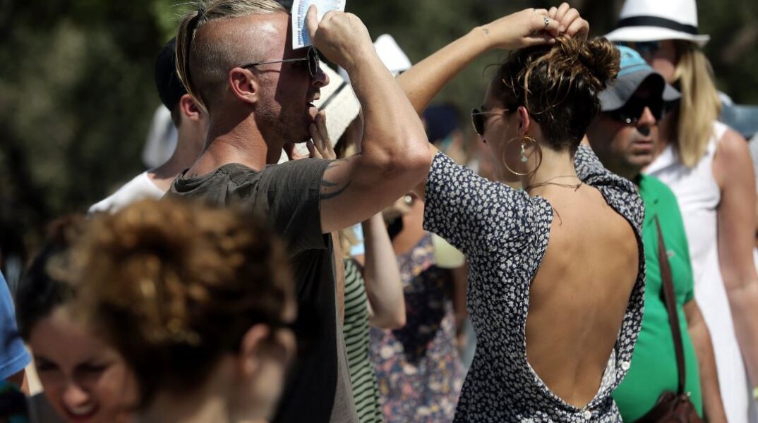 Καύσωνας «Κλέων»: «Προελαύνει» και σήμερα, στους 44 βαθμούς Κελσίου ο υδράργυρος