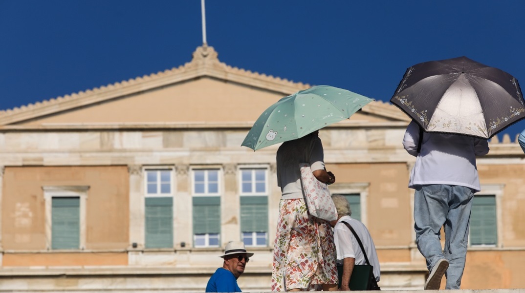 Καιρός σήμερα - Καύσωνας: Δεύτερη ημέρα με τη θερμοκρασία στους 40 