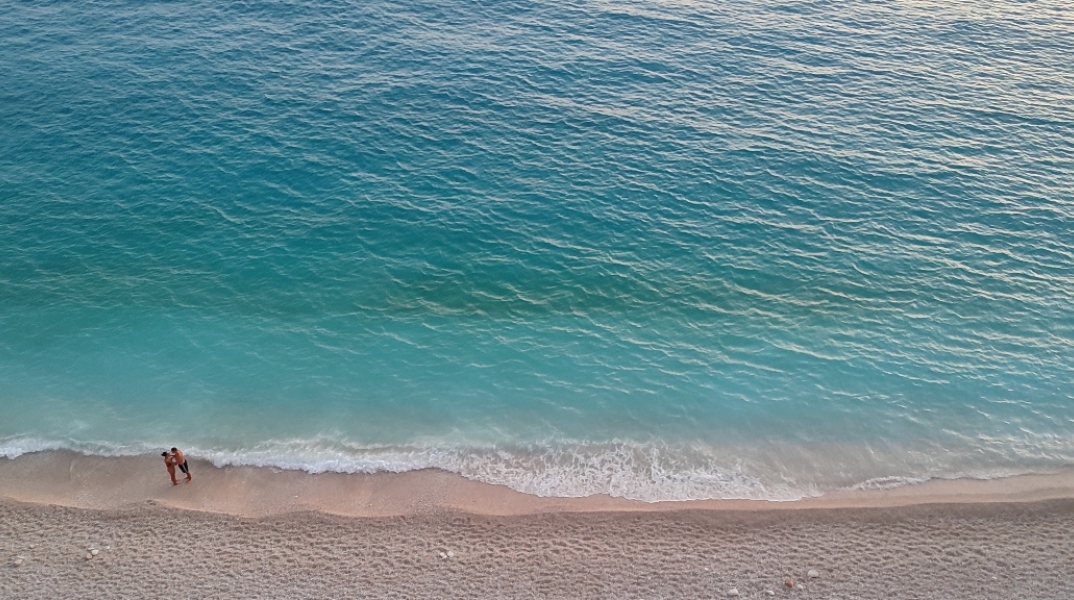 Λευκάδα, Εγκρεμνοί