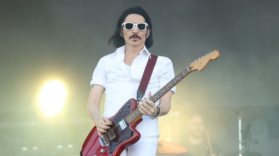 Εισαγγελική έρευνα στον τραγουδιστή των Placebo - Αποκάλεσε τη Μελόνι «ρατσίστρια, φασίστρια»