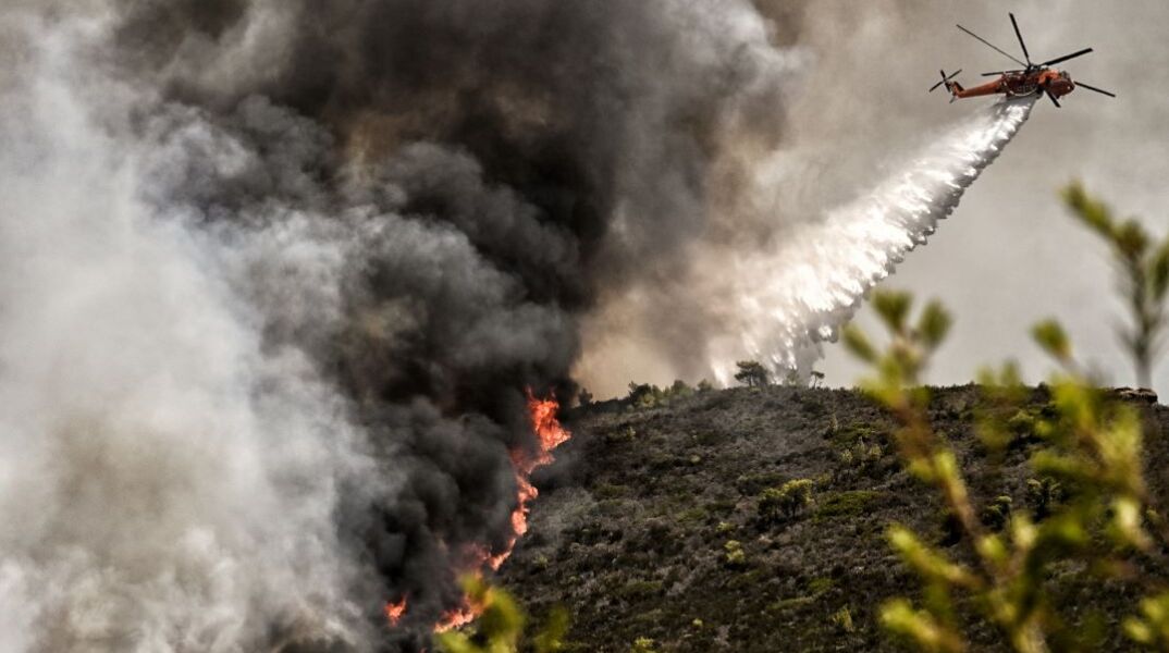 Φωτιά στο Λουτράκι