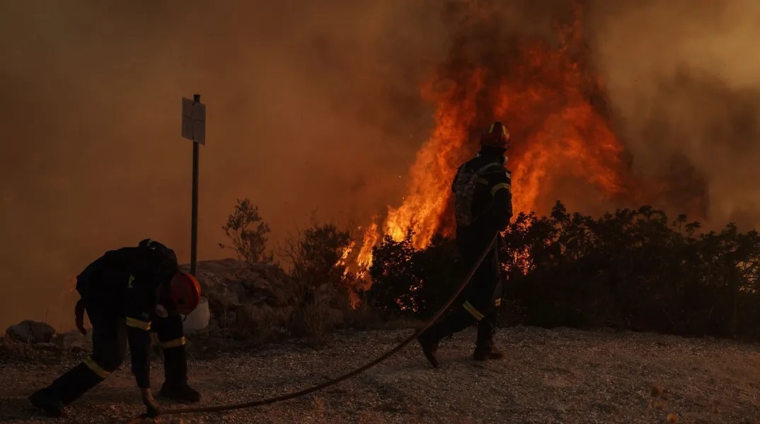 Πυρκαγιές: Ακραίος κίνδυνος και αύριο για πέντε περιφέρειες