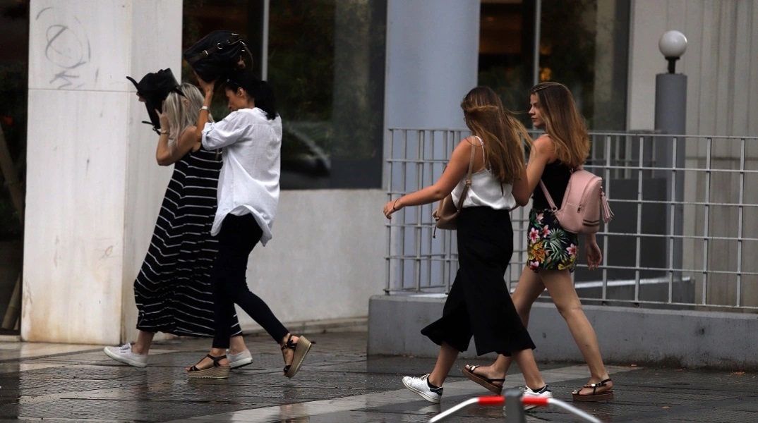 Καιρός αύριο: Από τον καύσωνα στις καταιγίδες την Πέμπτη