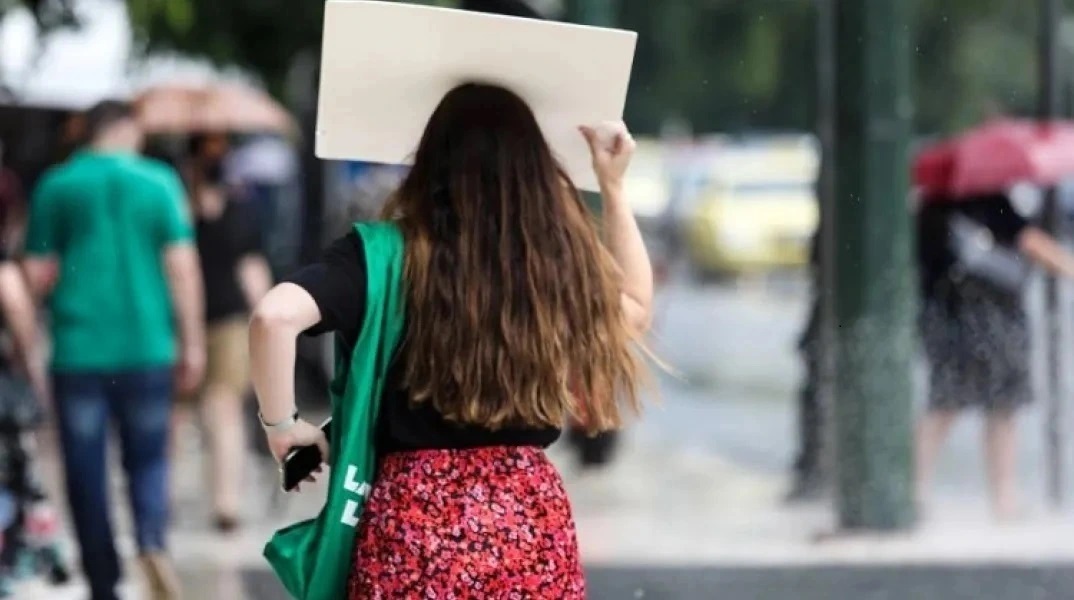 Καιρός σήμερα: Καταιγίδες και πτώση της θερμοκρασίας