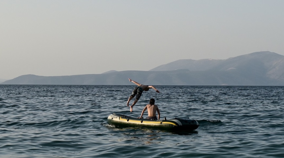 Καιρός σήμερα: Ζέστη το Σάββατο με 38 βαθμούς Κελσίου