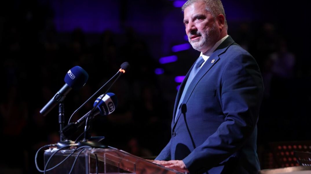 Συγγνώμη Πατούλη για το ζεϊμπέκικο εν μέσω πυρκαγιών