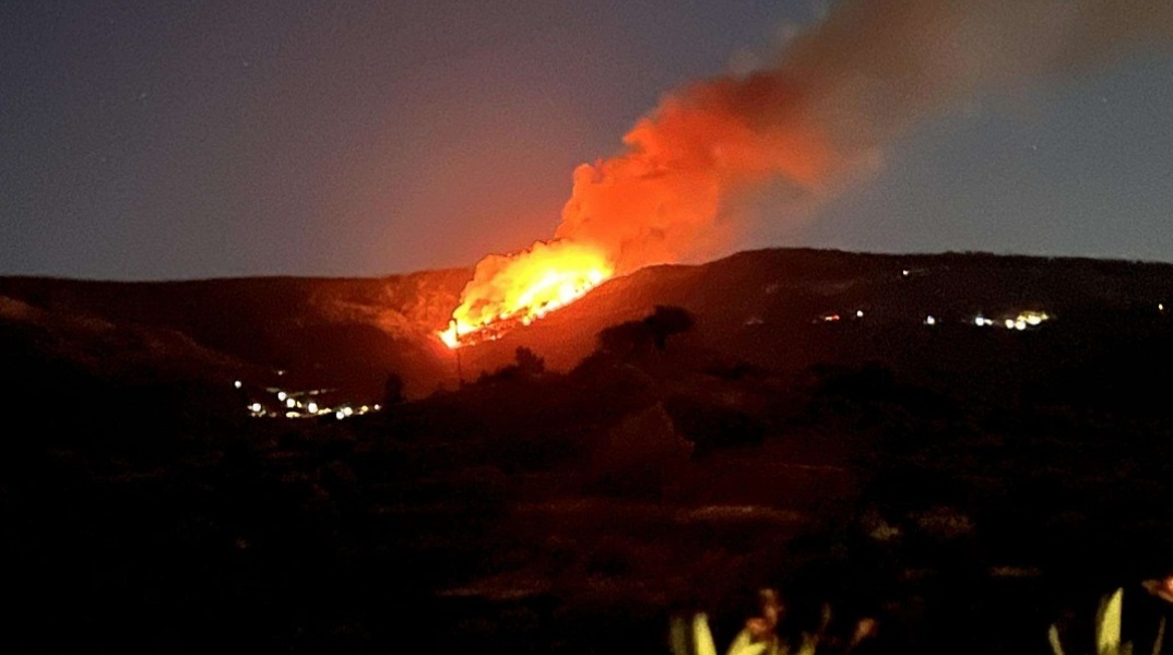 Φωτιά στη Χίο