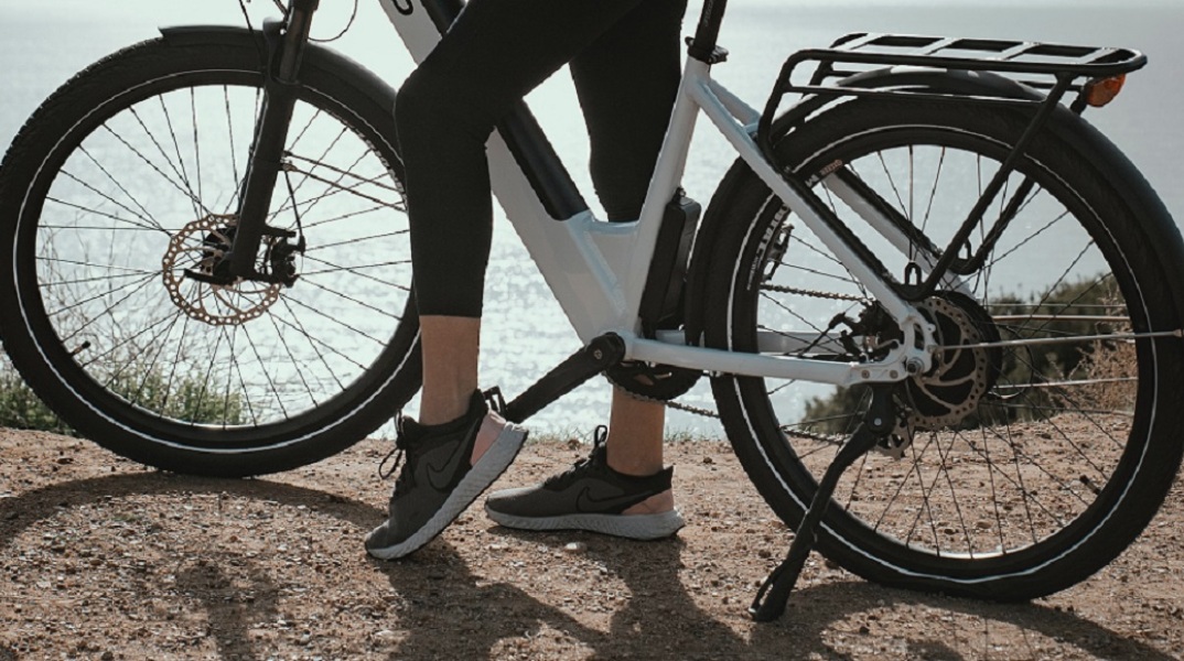 Αγκίστρι: Νεκρή 20χρονη μετά από τροχαίο με ηλεκτρικό ποδήλατο