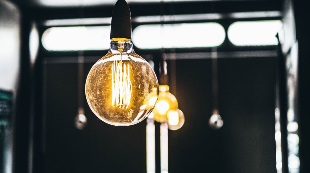 Λάμπες, ηλεκτρισμός, ηλεκτρική ενέργεια