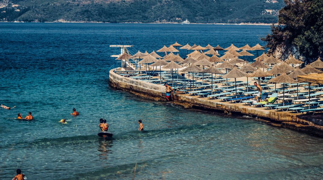 Άγιοι Σαράντα, Αλβανία