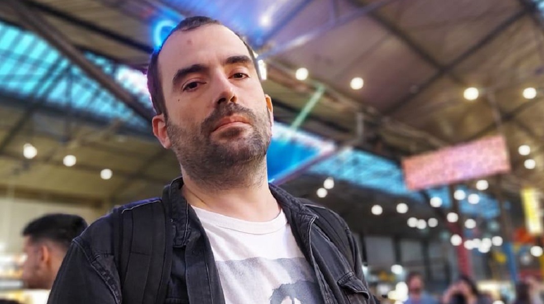 Ο δημοσιογράφος Αντώνης Χρυσουλάκης