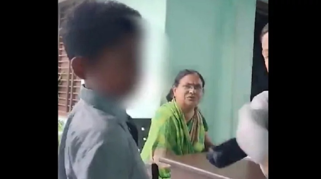 Ινδία: Δασκάλα έβαλε μαθητές να χαστουκίζουν μουσουλμάνο συμμαθητή τους