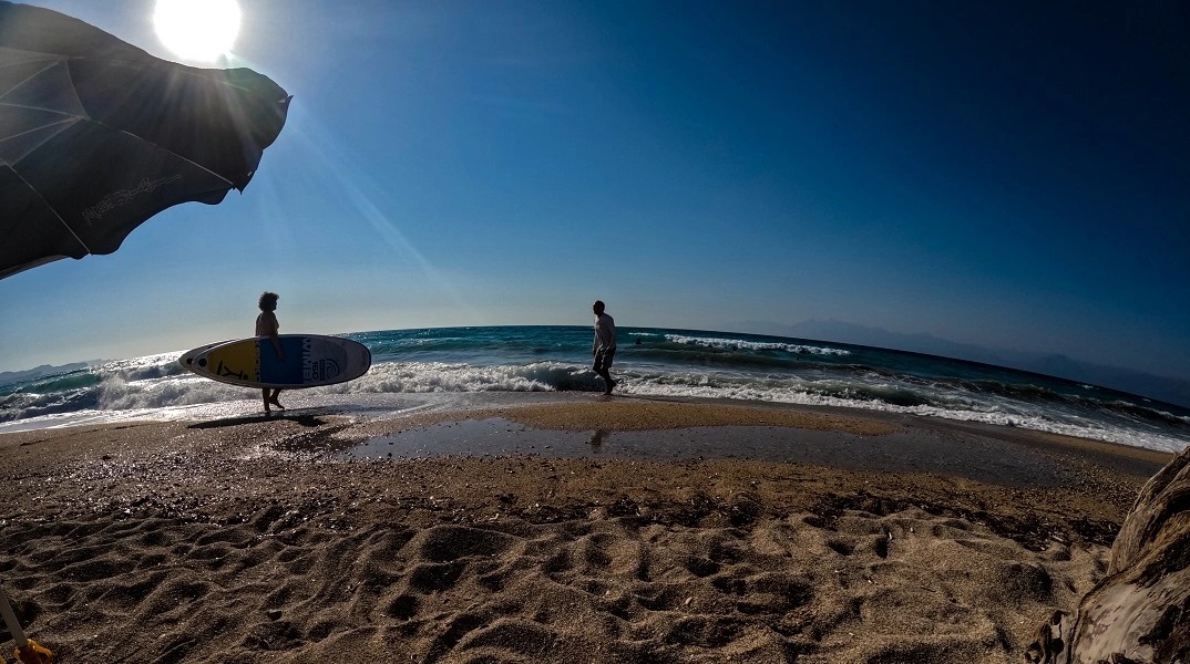 Καιρός αύριο: Αίθριος με θερμοκρασία στους 37 βαθμούς Κελσίου