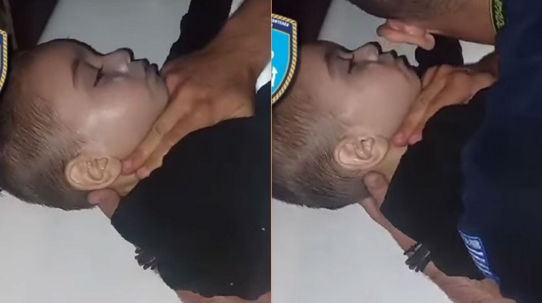 Σάμος: Βίντεο από τη διάσωση βρέφους από το Λιμενικό 