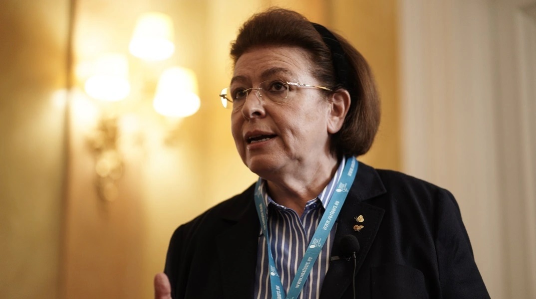 Λίνα Μενδώνη: Τεράστια η ιστορική και αρχαιολογική αξία του Ανακτόρου του Φιλίππου Β΄