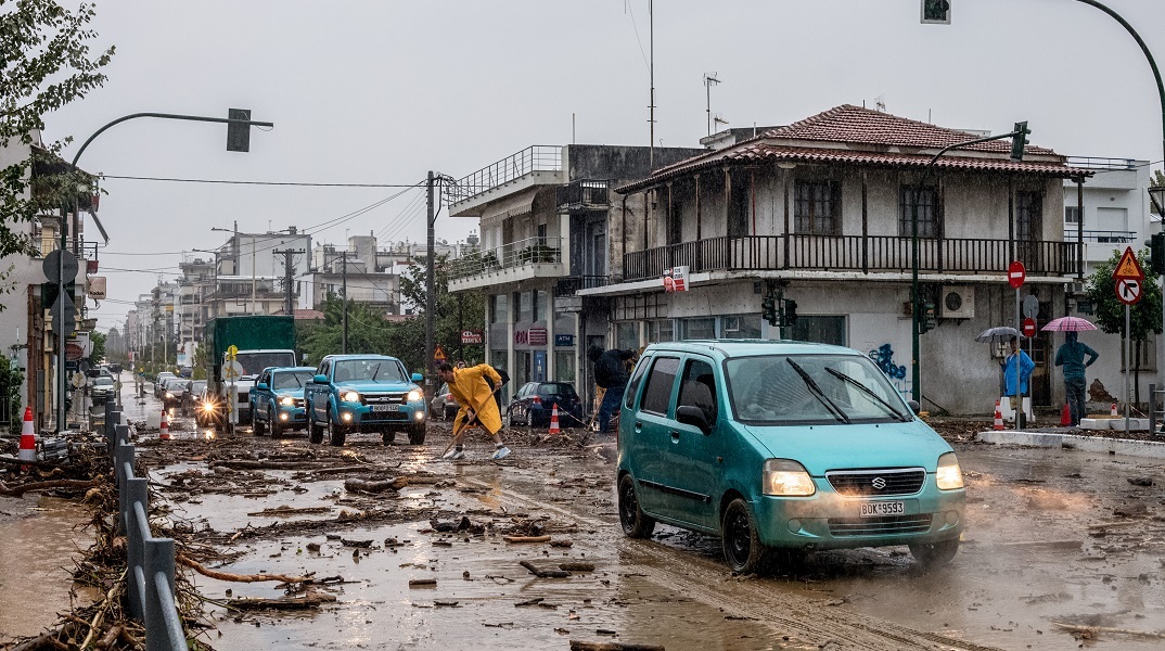 Κακοκαιρία «Daniel» - Κικίλιας: Νέα έξαρση τις πρωϊνές ώρες