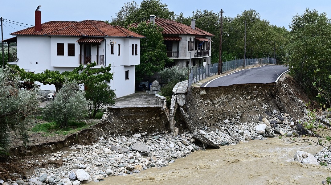Κακοκαιρία Daniel - Βόλος: Κατακερματισμένο το οδικό δίκτυο στο Πήλιο