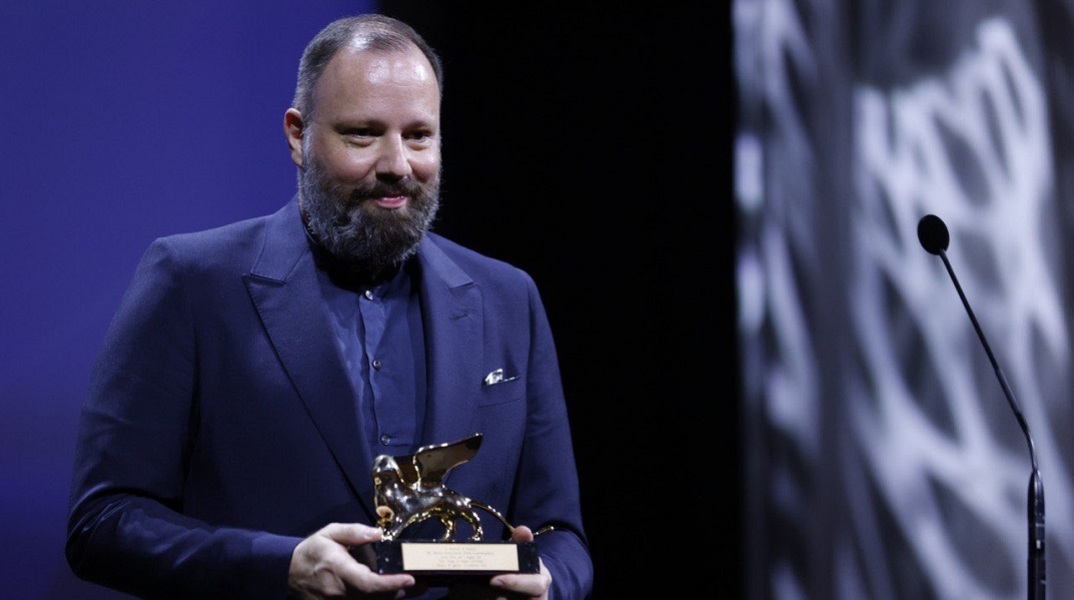 Γιώργος Λάνθιμος: Κέρδισε τον Χρυσό Λέοντα για το «Poor Things»