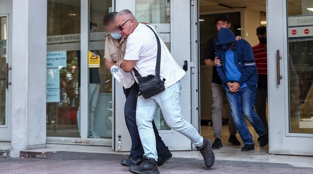 Blue Horizon: Ελεύθεροι υπό όρους ο υποπλοίαρχος και ο ναύκληρος