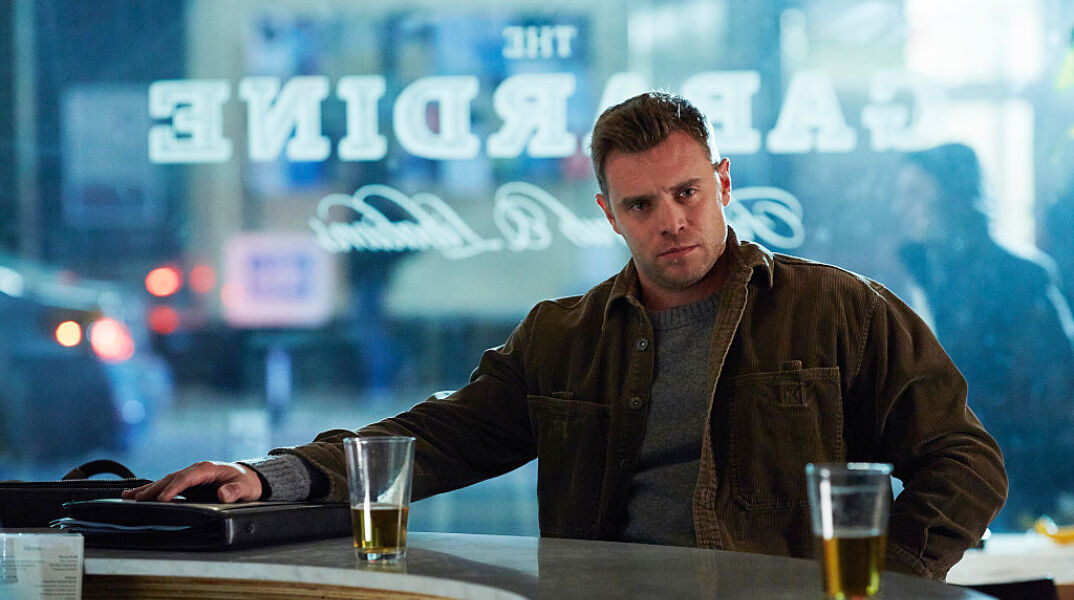 O Billy Miller είχε κάνει ένα πέρασμα και από τη σειρά «Suits»