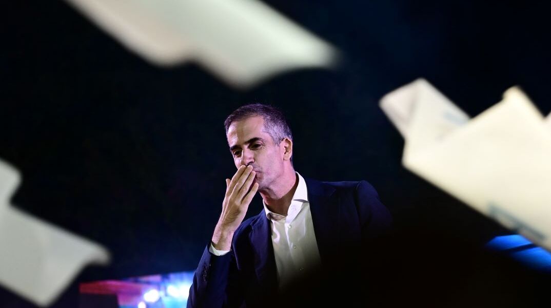 Πρωτιά Μπακογιάννη με 41% - Με ποιον περνά στον β' γύρο 