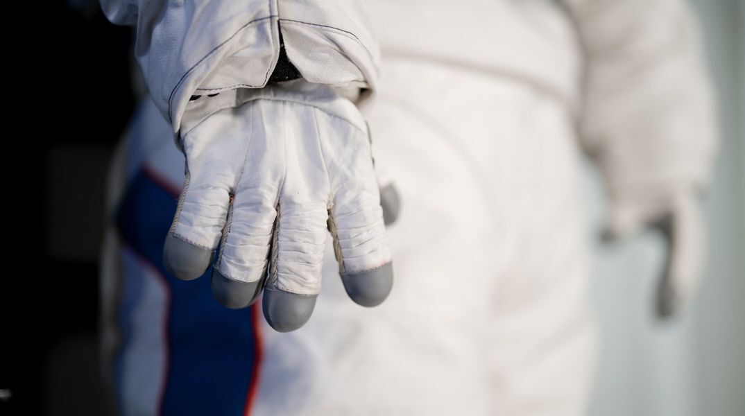 Η Prada σχεδιάζει διαστημικές στολές