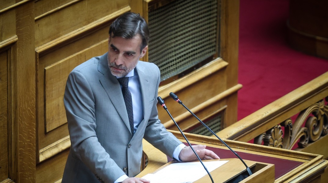 Πλεύση Ελευθερίας: Oι βουλευτές του κόμματος ζητούν από τον Μιχάλη Χουρδάκη να παραδώσει την έδρα