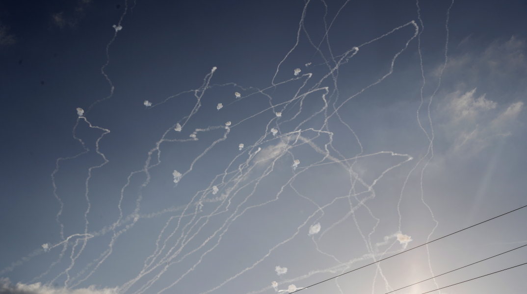 Το Iron Dome του Ισραήλ αποκρούει ρουκέτες της Χαμάς