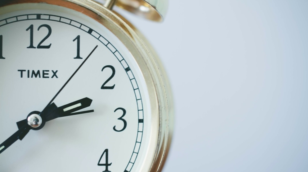 Ποια Κυριακή αλλάζει η ώρα από θερινή σε χειμερινή